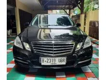 2011 Mercedes-Benz E300 3.0 Avantgarde AMG Sedan * DP 15 jt ajah...