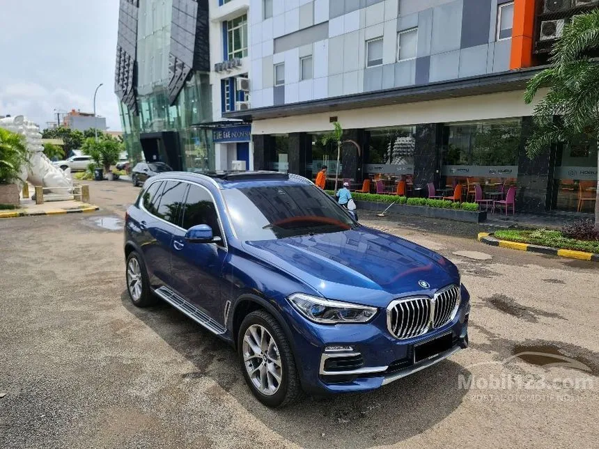 Jual Mobil BMW X5 2022 xDrive40i xLine 3.0 di Banten Automatic SUV Biru Rp 1.270.000.000