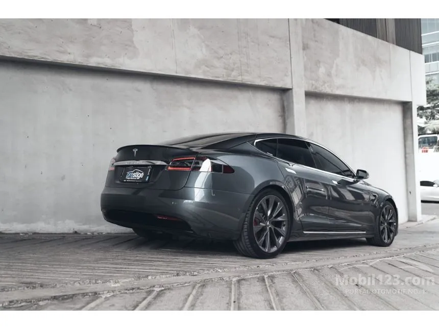 2020 Tesla Model S 100D Hatchback