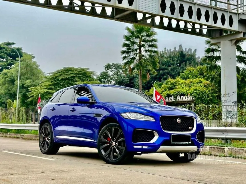 2016 Jaguar F-Pace First Edition SUV