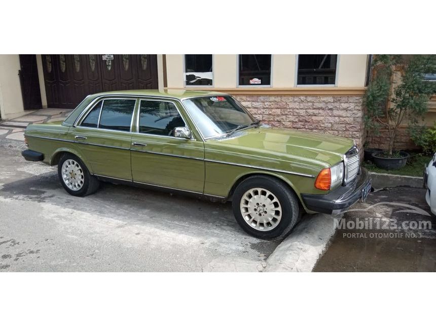 Mercedes-Benz W123 1976 - Mercedes, 120 ans déjà ! - diaporama photo