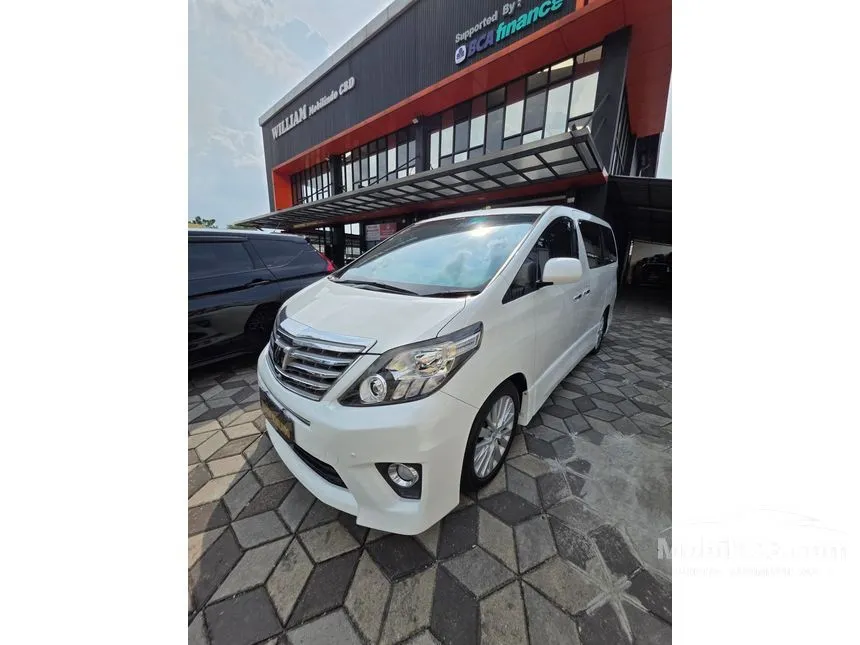 2013 Toyota Alphard SC MPV
