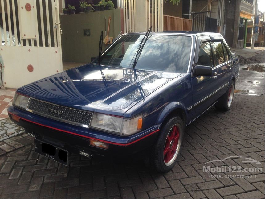 1987 Toyota Corolla Sedan