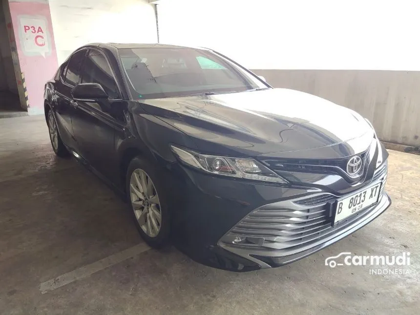 2019 Toyota Camry V Sedan