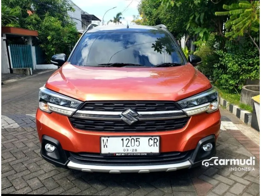 Jual Mobil Suzuki XL7 2022 ALPHA 1.5 di Jawa Timur Automatic Wagon Orange Rp 230.000.000