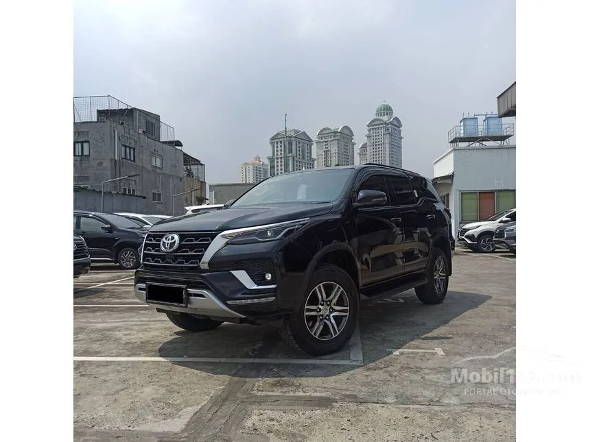 Jual Mobil Toyota Fortuner 2024 G 2.4 di Jawa Barat Automatic SUV Hitam Rp 580.000.000