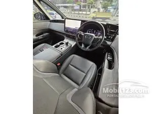 2024 Lexus LM 350h 2.5 7 Seater MPV