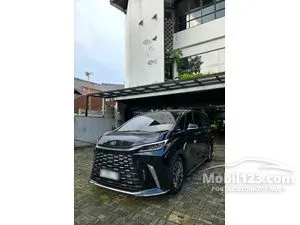 2024 Lexus LM 350h 2.5 7 Seater MPV