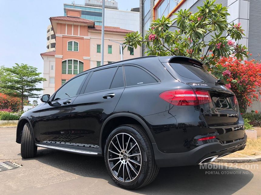 Jual Mobil Mercedes Benz GLC200 2022 AMG 2 0 di DKI 