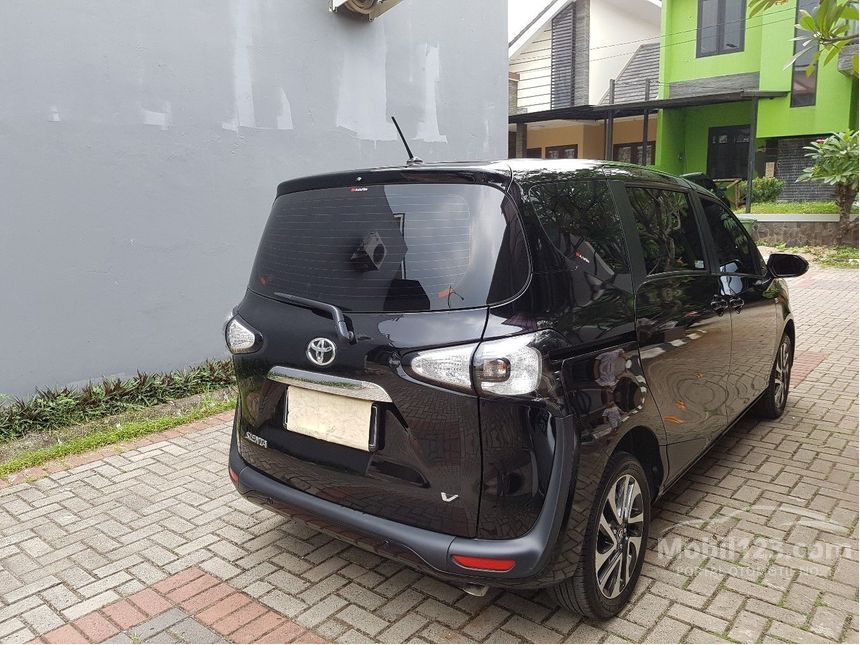 Jual Mobil  Toyota  Sienta  2019 V 1 5 di Jawa Barat 