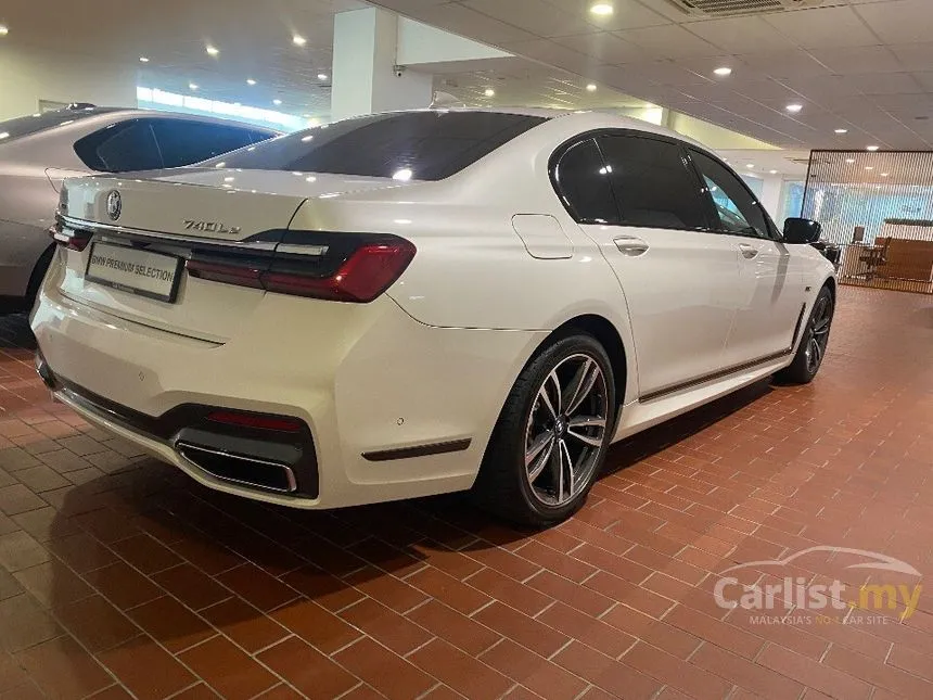 2022 BMW 740Le xDrive M Sport Sedan