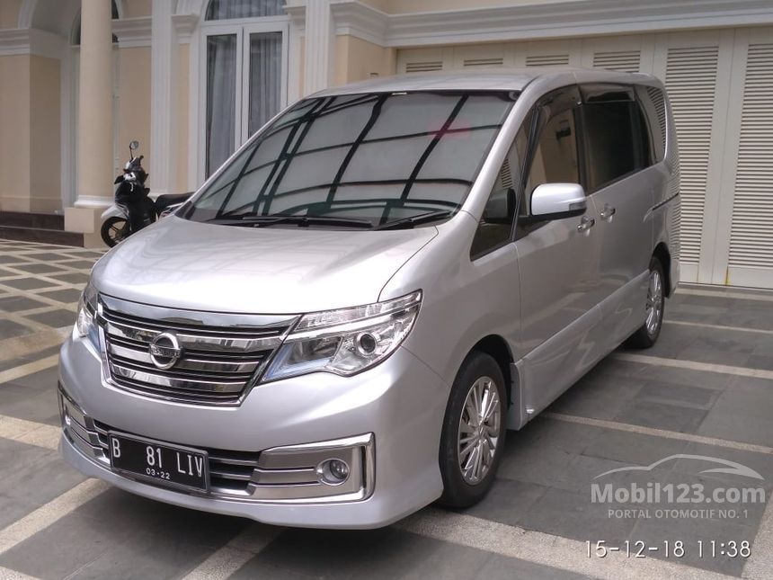 Nissan serena 2017