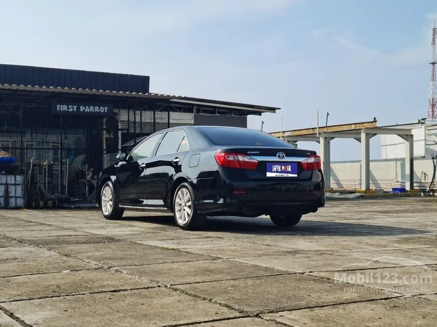 2013 Toyota Camry V Sedan