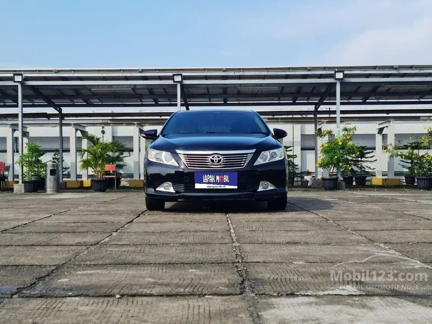 2013 Toyota Camry V Sedan