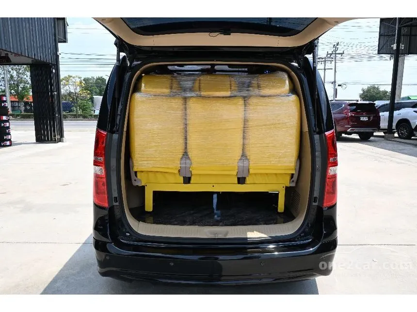 2017 Hyundai H-1 Deluxe Van