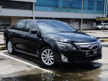 2014 Toyota Camry Hybrid 2.5 Hybrid Sedan