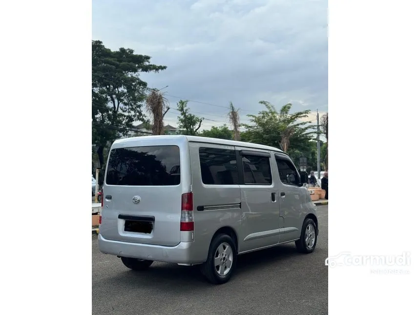 2014 Daihatsu Gran Max Mini Bus D PS Van