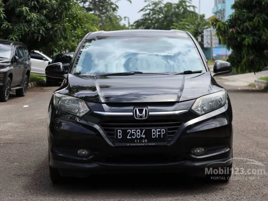 Jual Mobil Honda HR