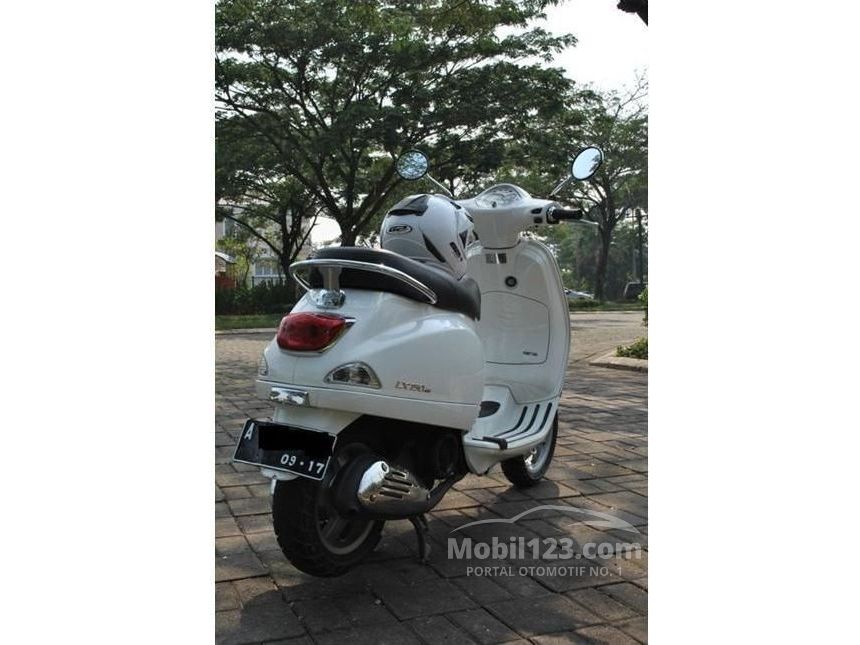 35 Vespa Matic Second Kredit - Info Dana Tunai