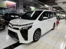 2020 Toyota Voxy 2.0 MPV ISTIMEWA MULUS SIAP PAKAI