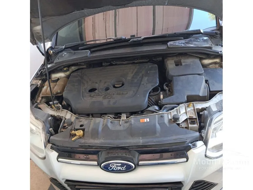 2012 Ford Focus Titanium Sedan