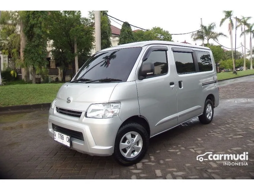 Jual Mobil Daihatsu Gran Max 2017 Mini Bus D PS 1.5 di Jawa Timur Manual Van Silver Rp 120.000.000