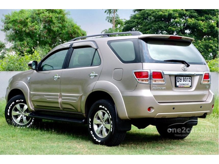 Toyota fortuner 2005