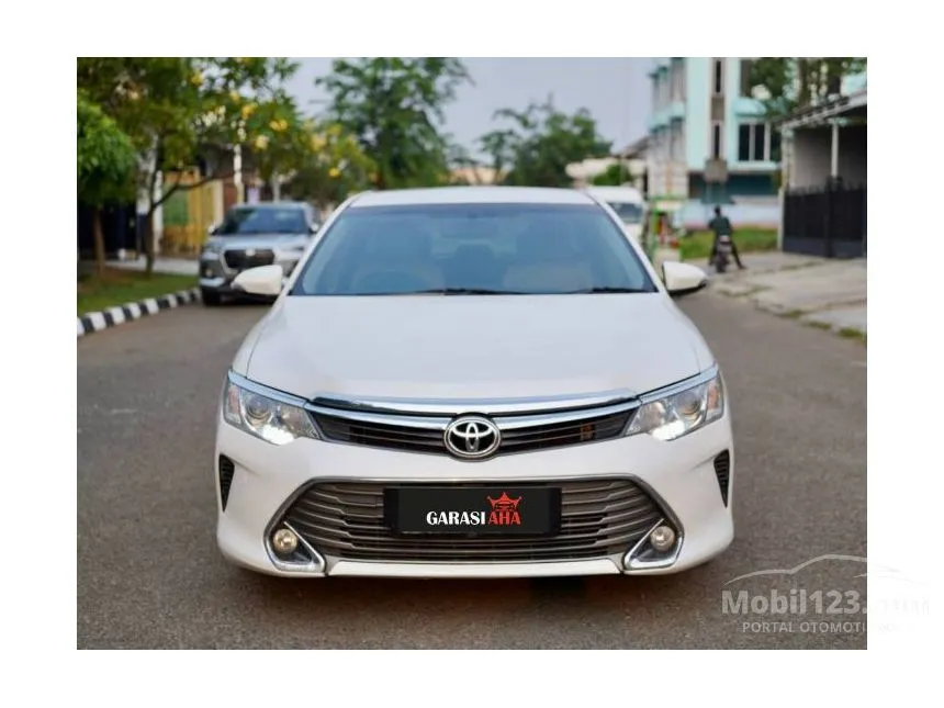 Jual Mobil Toyota Camry 2015 V 2.5 di Jawa Barat Automatic Sedan Putih Rp 210.000.000