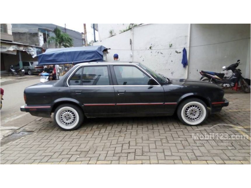 1988 BMW 318i 1.8 Manual Sedan