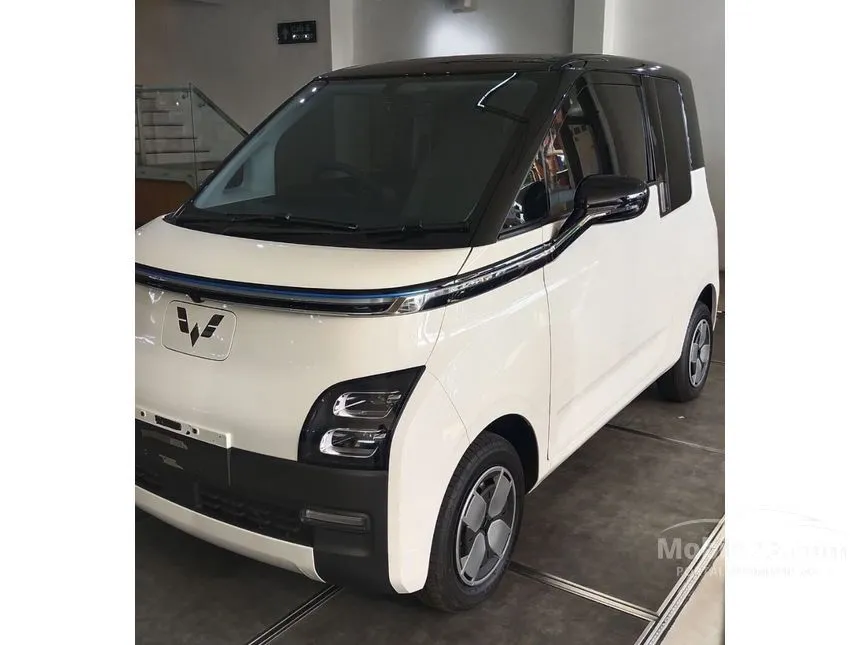 Jual Mobil Wuling EV 2023 Air ev Standard Range di DKI Jakarta Automatic Hatchback Putih Rp 299.500.000