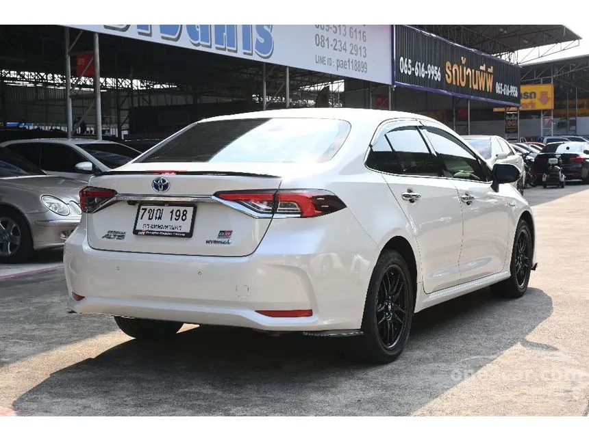 2020 Toyota Corolla Altis Hybrid Mid Sedan