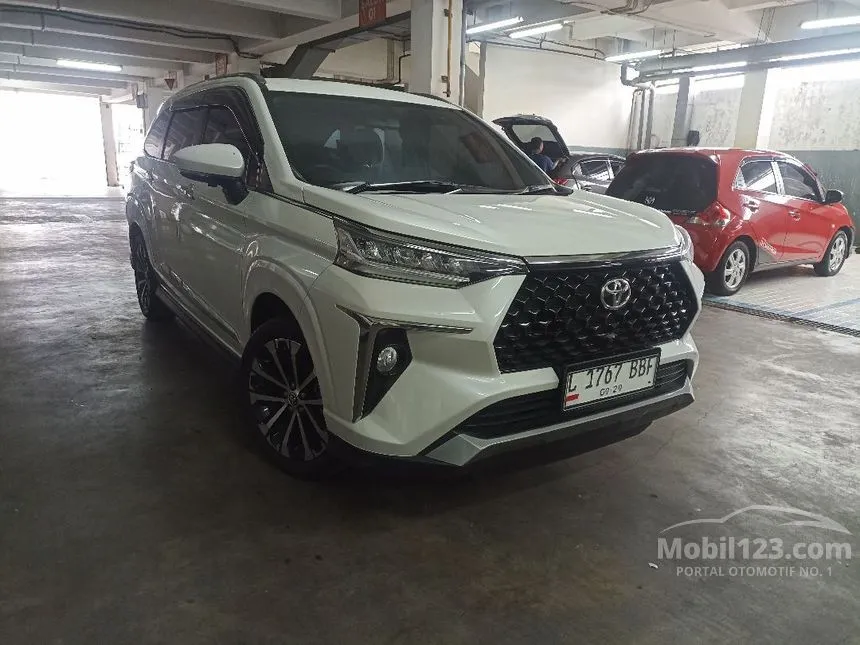 Jual Mobil Toyota Veloz 2022 Q 1.5 di Jawa Timur Automatic Wagon Putih Rp 245.000.000