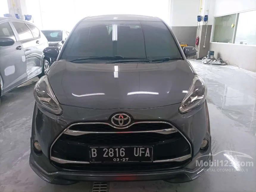 Jual Mobil Toyota Sienta 2017 Q 1.5 di Banten Automatic MPV Abu