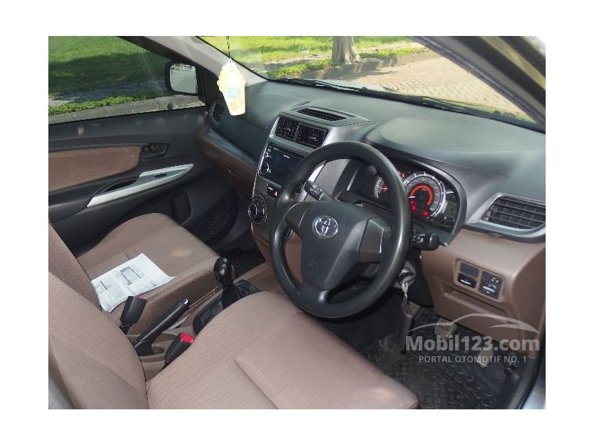 Jual Mobil Toyota Avanza 2017 G 1.3 di Jawa Timur Manual MPV Abu-abu Rp