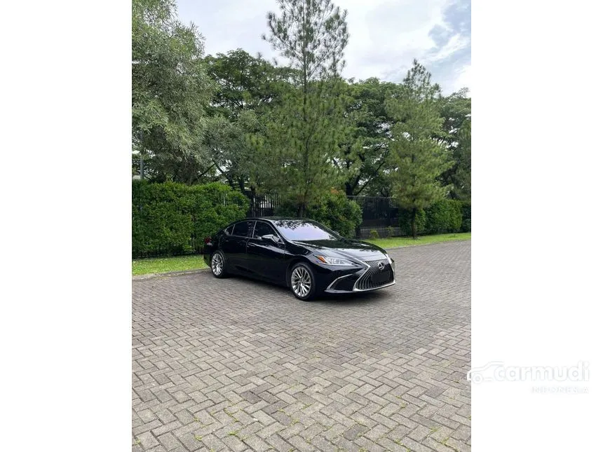 Jual Mobil Lexus ES 250 2019 Ultra Luxury 2.5 di DKI Jakarta Automatic Sedan Hitam Rp 595.000.000