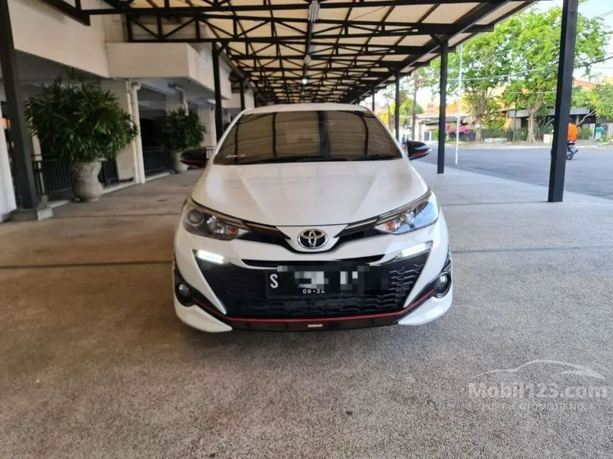 Jual Mobil Toyota Yaris 2019 TRD Sportivo 1.5 di Jawa Timur Automatic Hatchback Putih Rp 232.000.000