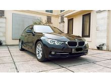 Bmw 320i LCI Model M-Sport Facelift Black on Black 2017 KM 8rb Milles