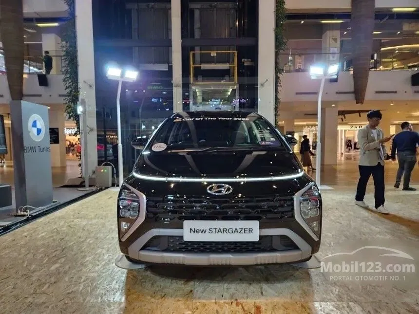 Jual Mobil Hyundai Stargazer 2024 Prime 1.5 di Banten Automatic Wagon Hitam Rp 256.720.000