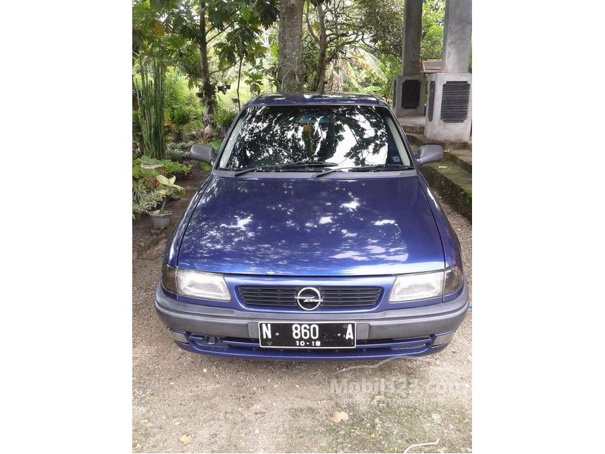 Jual Mobil Opel Optima  1996 1 8 Manual 1 8 di Jawa Timur 