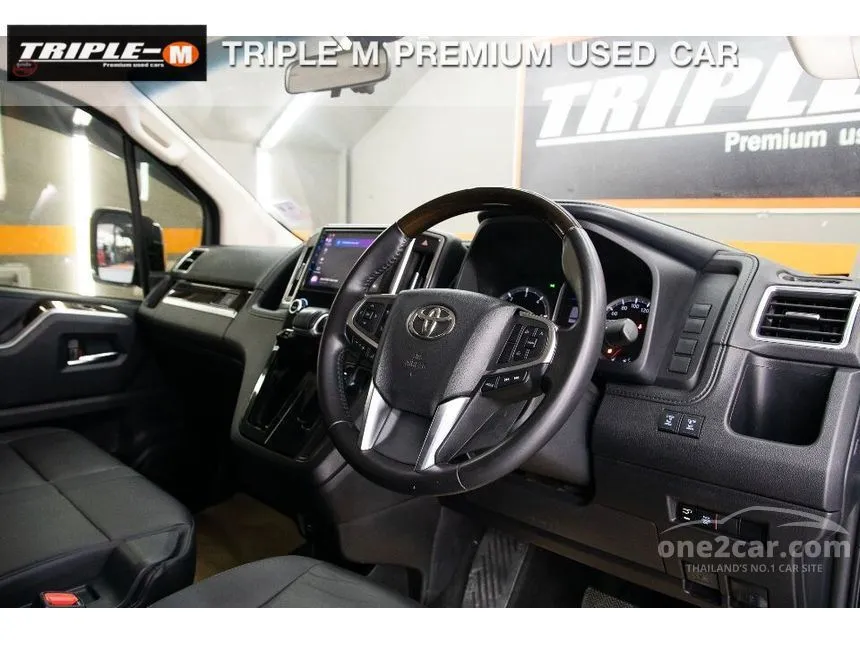 2021 Toyota Majesty Premium Van