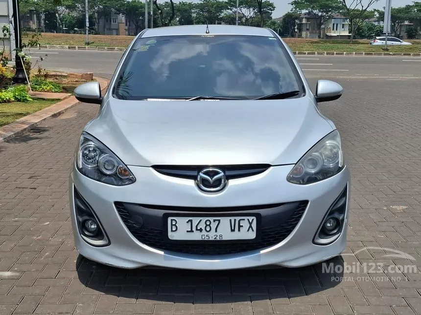 Jual Mobil Mazda 2 2013 R 1.5 di Banten Automatic Hatchback Silver Rp 118.000.000