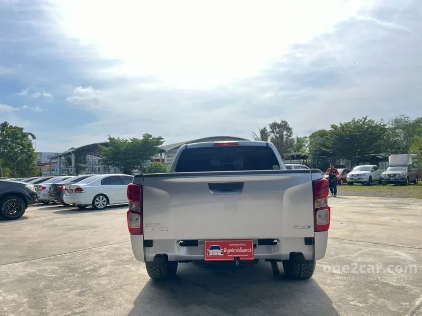 2020 Isuzu D-MAX S Cab-4 Pickup