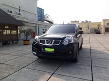 2014 Nissan X-Trail 2.5 Urban Selection SUV hitam