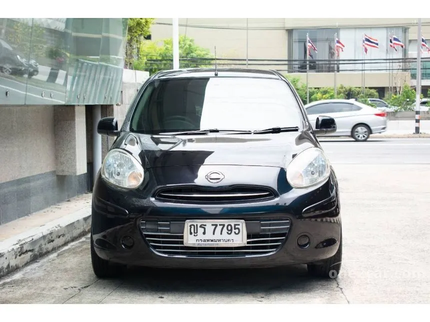 2011 Nissan MARCH E Hatchback