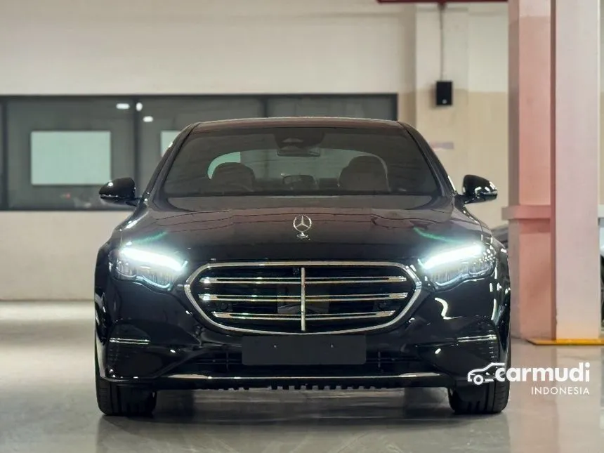 2025 Mercedes-Benz E200 Exclusive Line Sedan