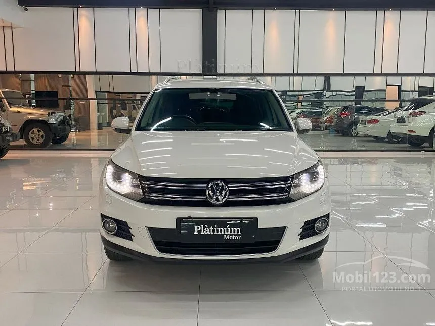 Jual Mobil Volkswagen Tiguan 2015 TSI Highline 1.4 di Jawa Barat Automatic SUV Putih Rp 188.000.000