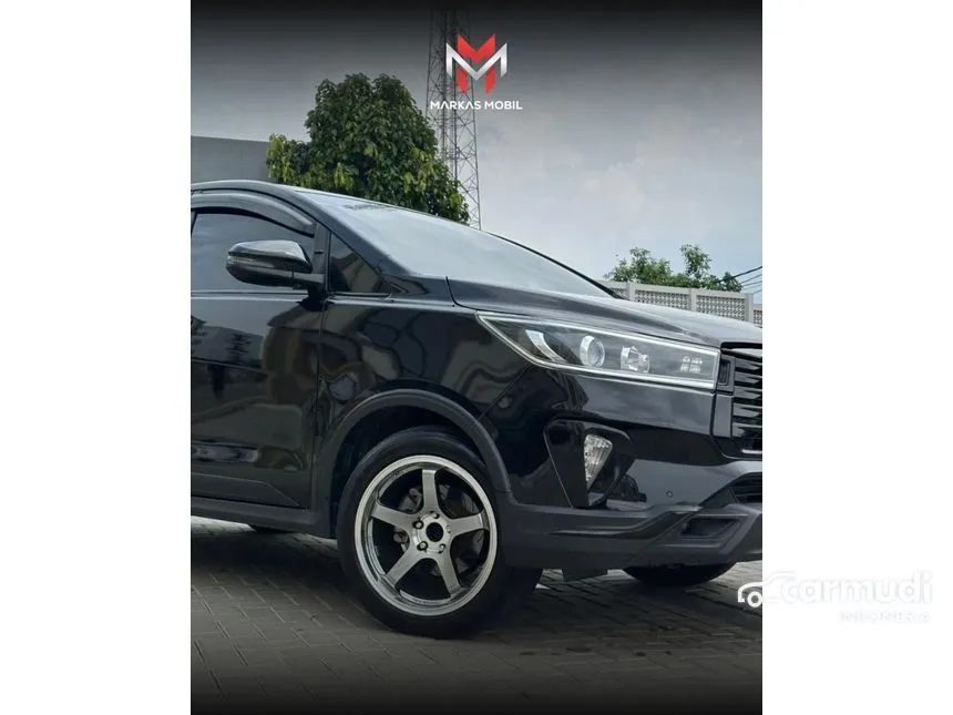 2022 Toyota Kijang Innova Venturer MPV