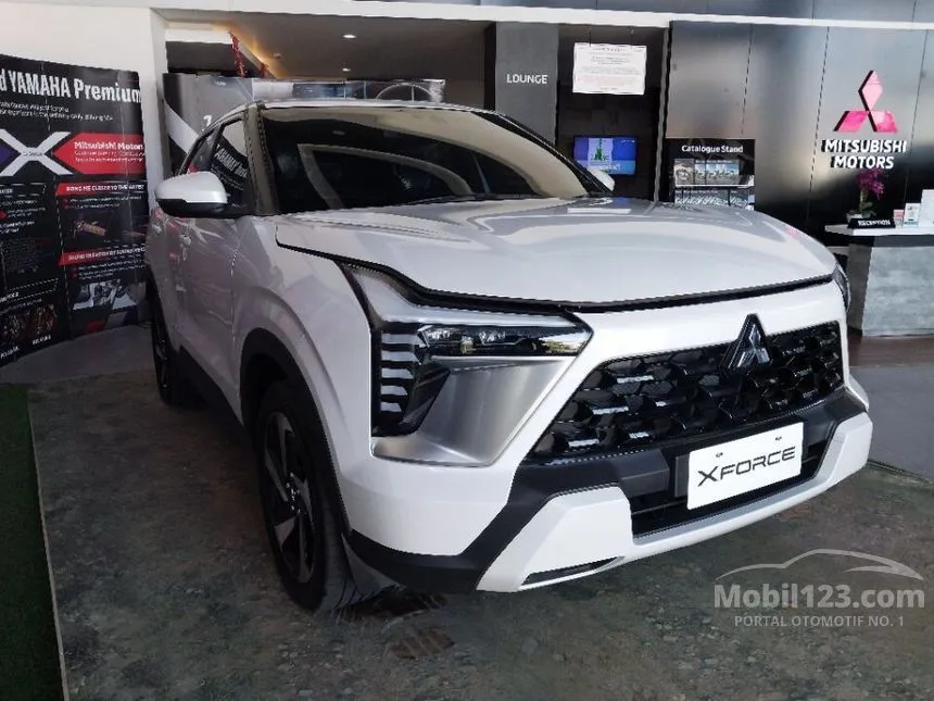 Jual Mobil Mitsubishi XFORCE 2024 Ultimate 1.5 di Jawa Timur Automatic Wagon Putih Rp 371.900.000