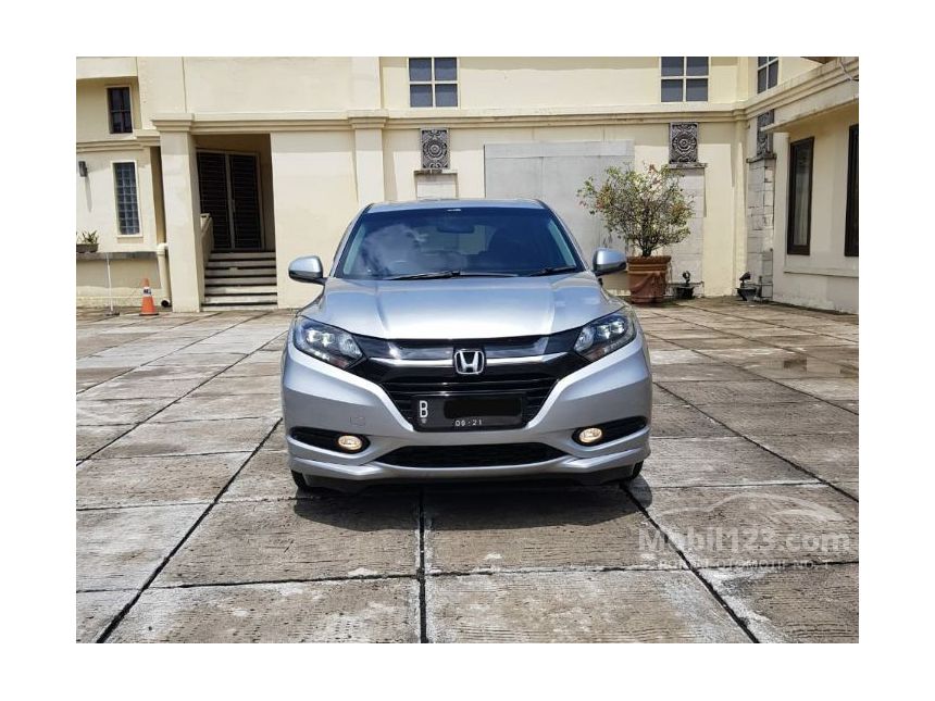 Jual Mobil  Honda  HR V  2021 Prestige  1 8 di DKI Jakarta 