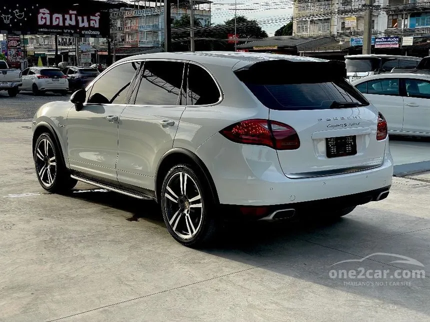 2012 Porsche CAYENNE S Hybrid SUV